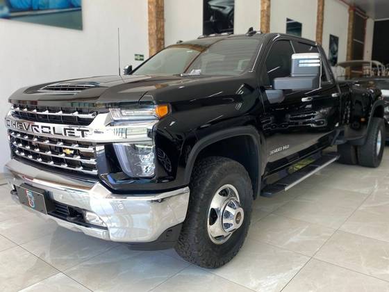 CHEVROLET SILVERADO 6.6 V8 DURAMAX DIESEL 3500HD LTZ CHASSI 4WD AUTOMÁTICO